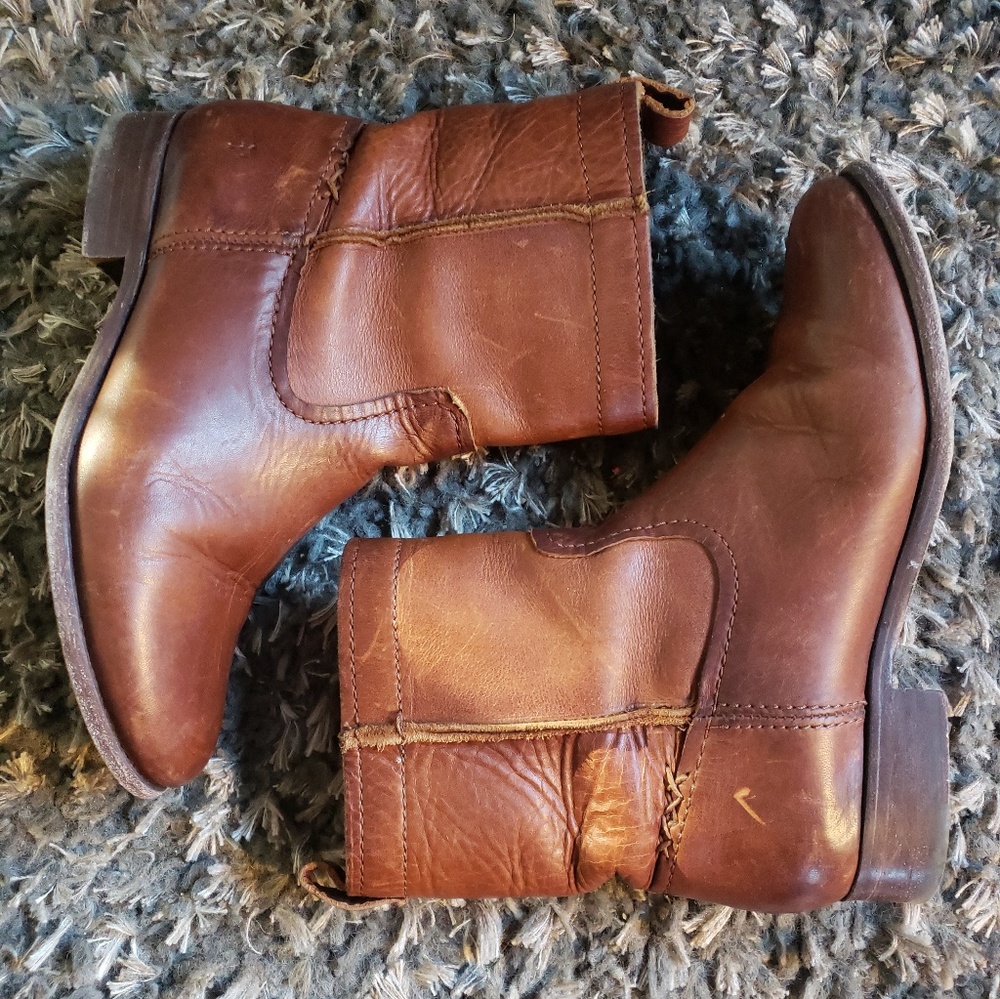 FRYE Women's Anna Shortie Boot 6.5